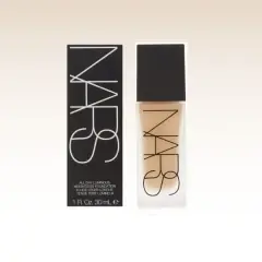 NARS All Day Luminous Weightless Foundation - Shade 06 Trinidad | 30ml, image 1